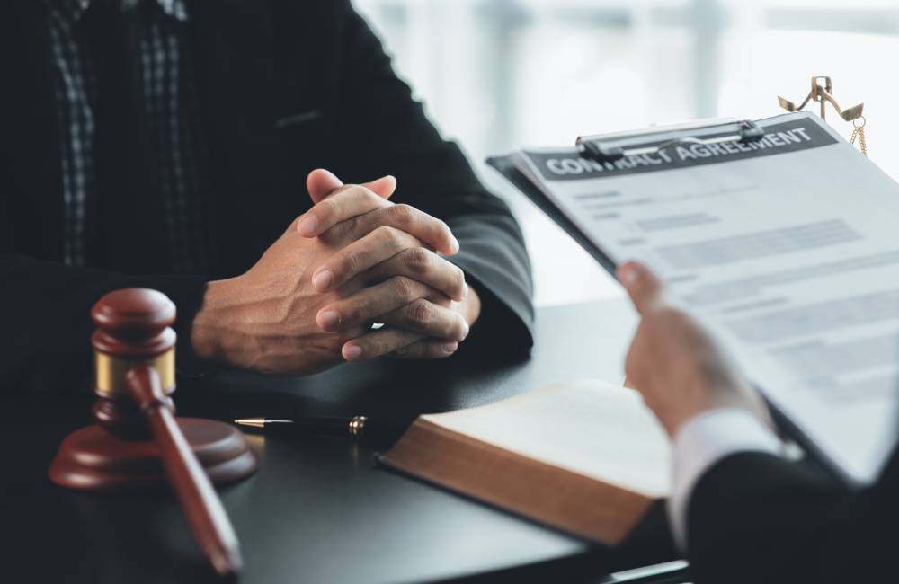 Family cases generally require at least 3 witnesses so that the judge has sufficient evidence.